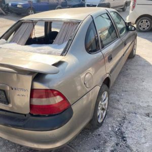 Opel Vectra B Çıkma Orijinal Kesme Arka Çamurluk