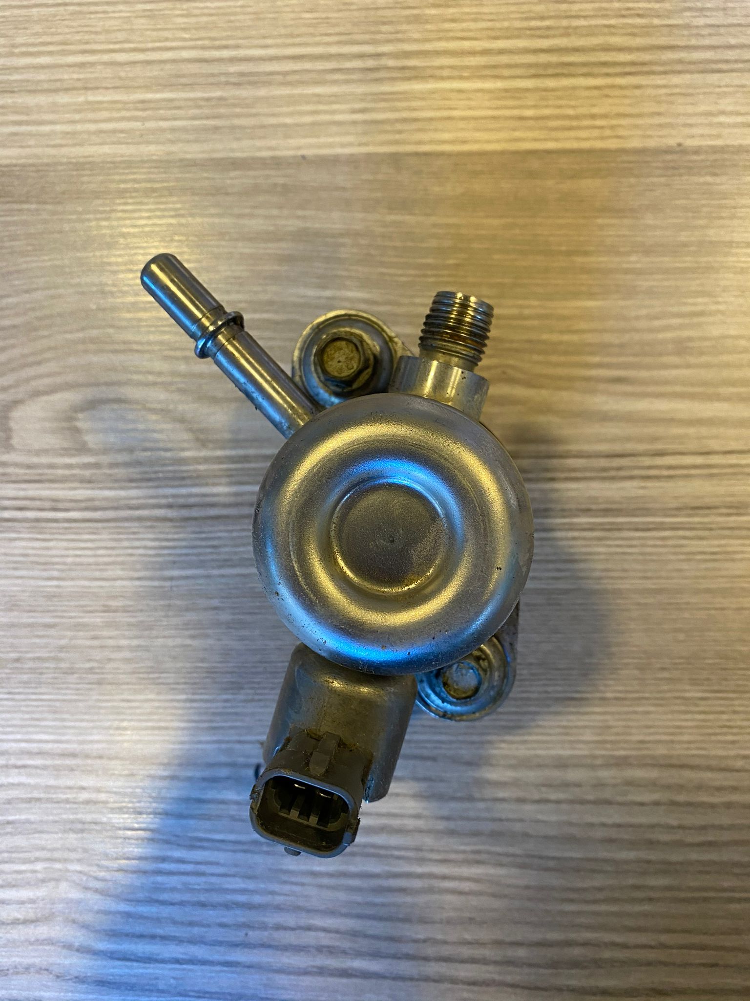 opel-insignia-170-beygir-cikma-orijinal-benzin-dagitici Opel İnsignia 170 Beygir Çıkma Orijinal Benzin Dağıtıcı