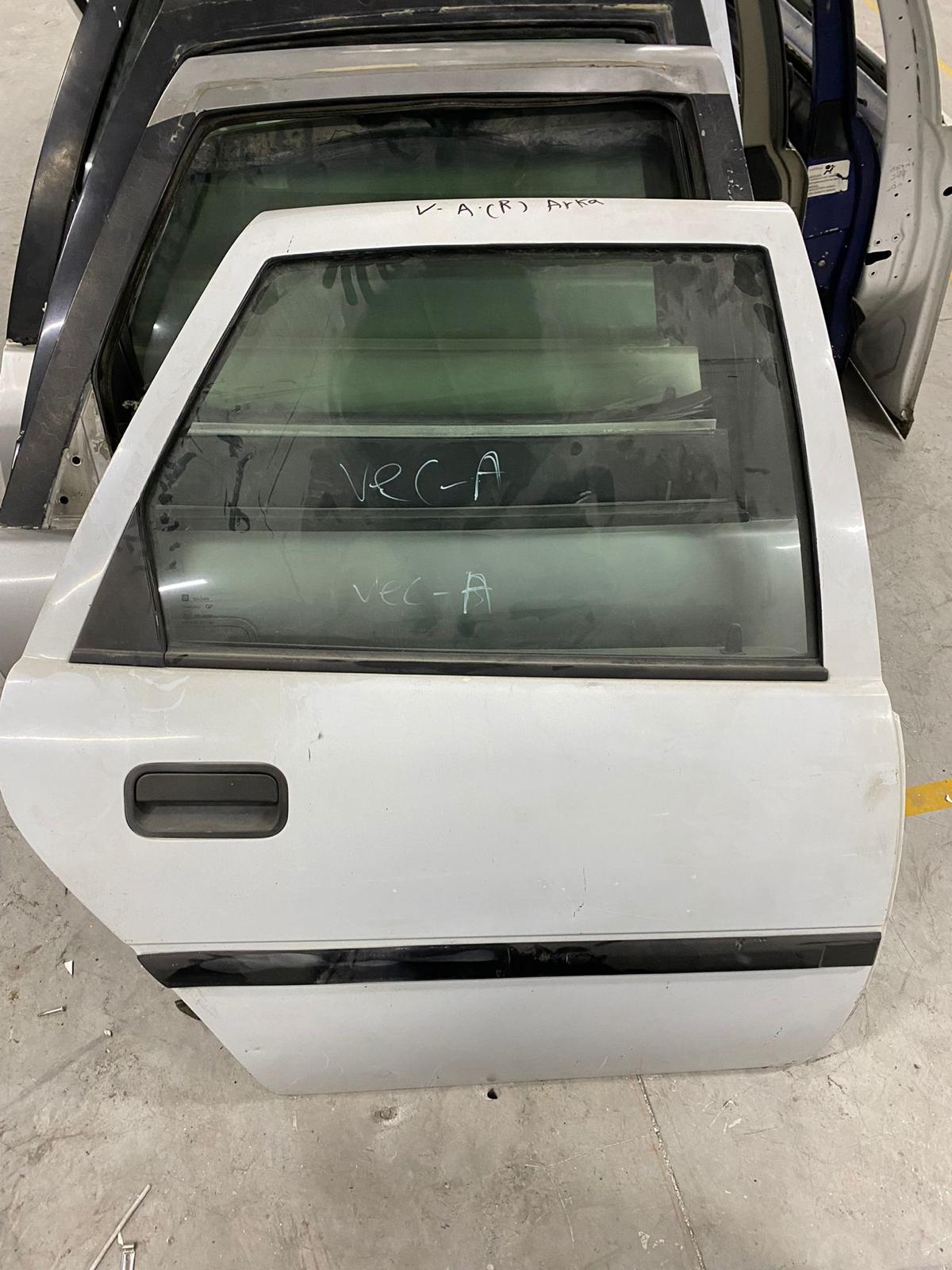 opel-vectra-a-cikma-orijinal-sag-arka-kapi Opel Vectra A Çıkma Orijinal Sağ Arka Kapı