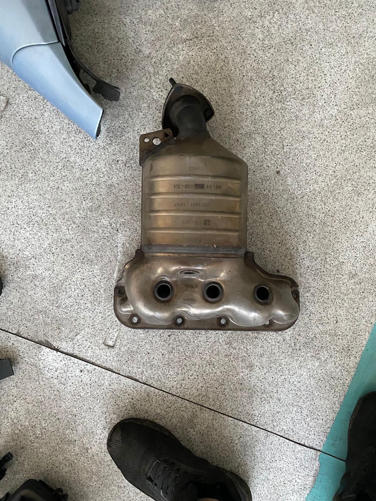 opel-corsa-cikma-orijinal-katalizor Opel Corsa Çıkma Orijinal Katalizör