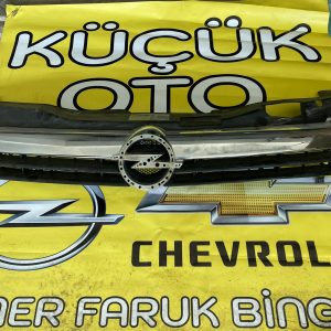 Opel Astra H Çıkma Ön Panjur