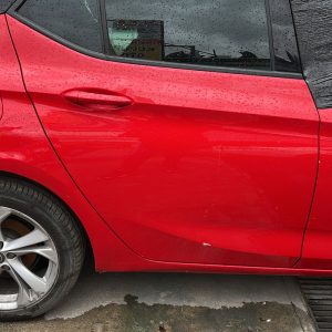 Opel Astra K Çıkma Orijinal Kırmızı Sağ Arka Kapı