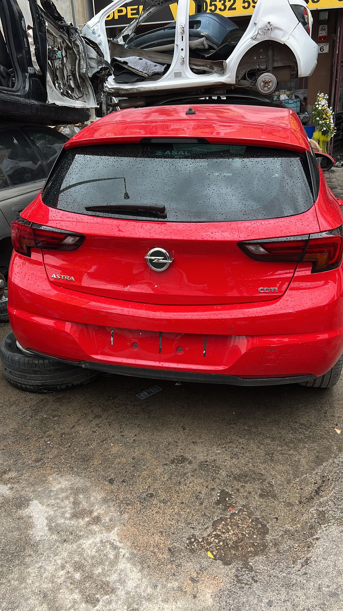 opel-astra-k-cikma-orijinal-bagaj-kapagi Opel Astra K Çıkma Orijinal Bagaj Kapağı