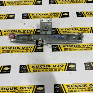 Opel Corsa E Çıkma Arka Cam Krikosu