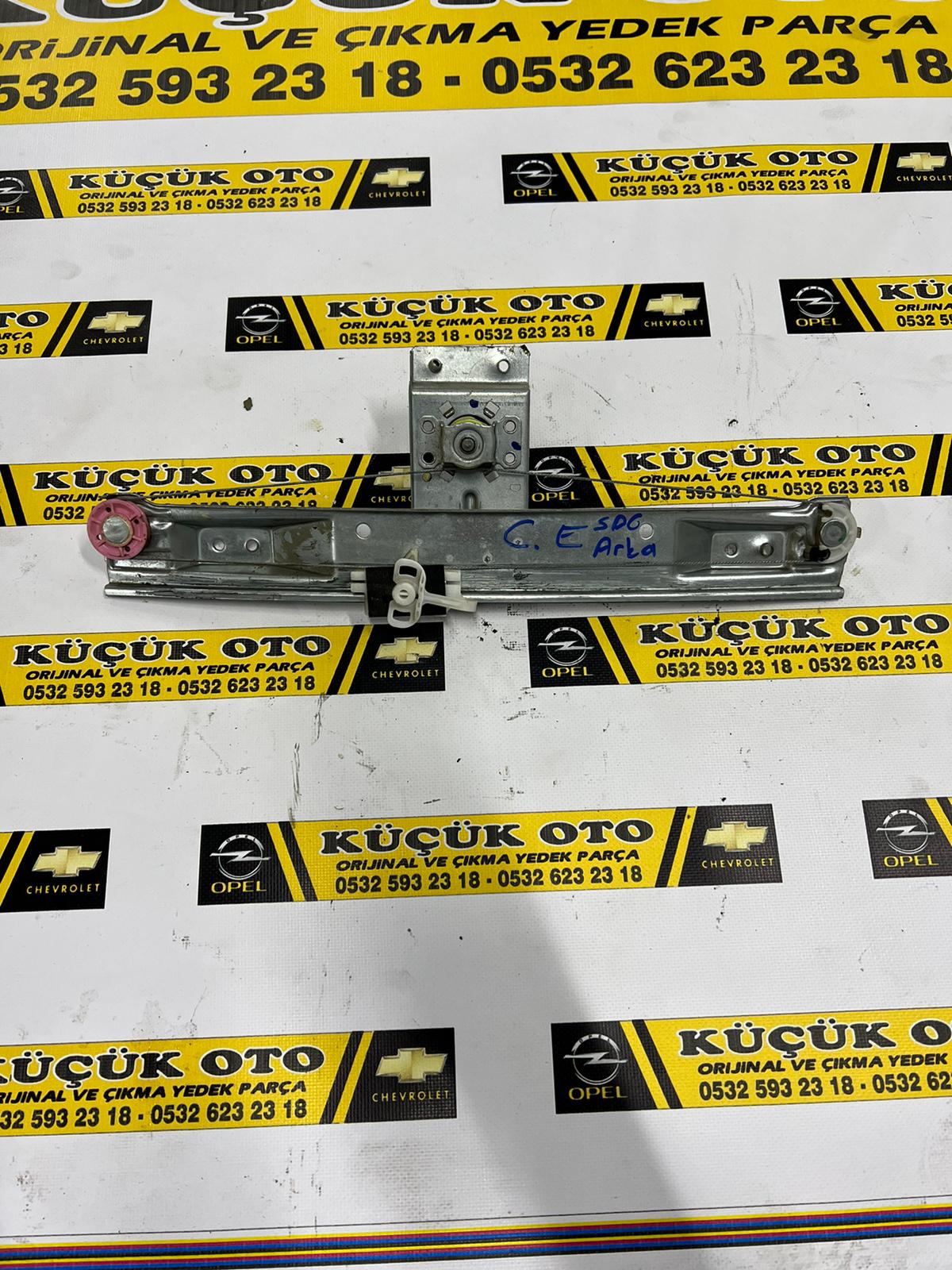 opel-corsa-e-cikma-arka-cam-krikosu Opel Corsa E Çıkma Arka Cam Krikosu