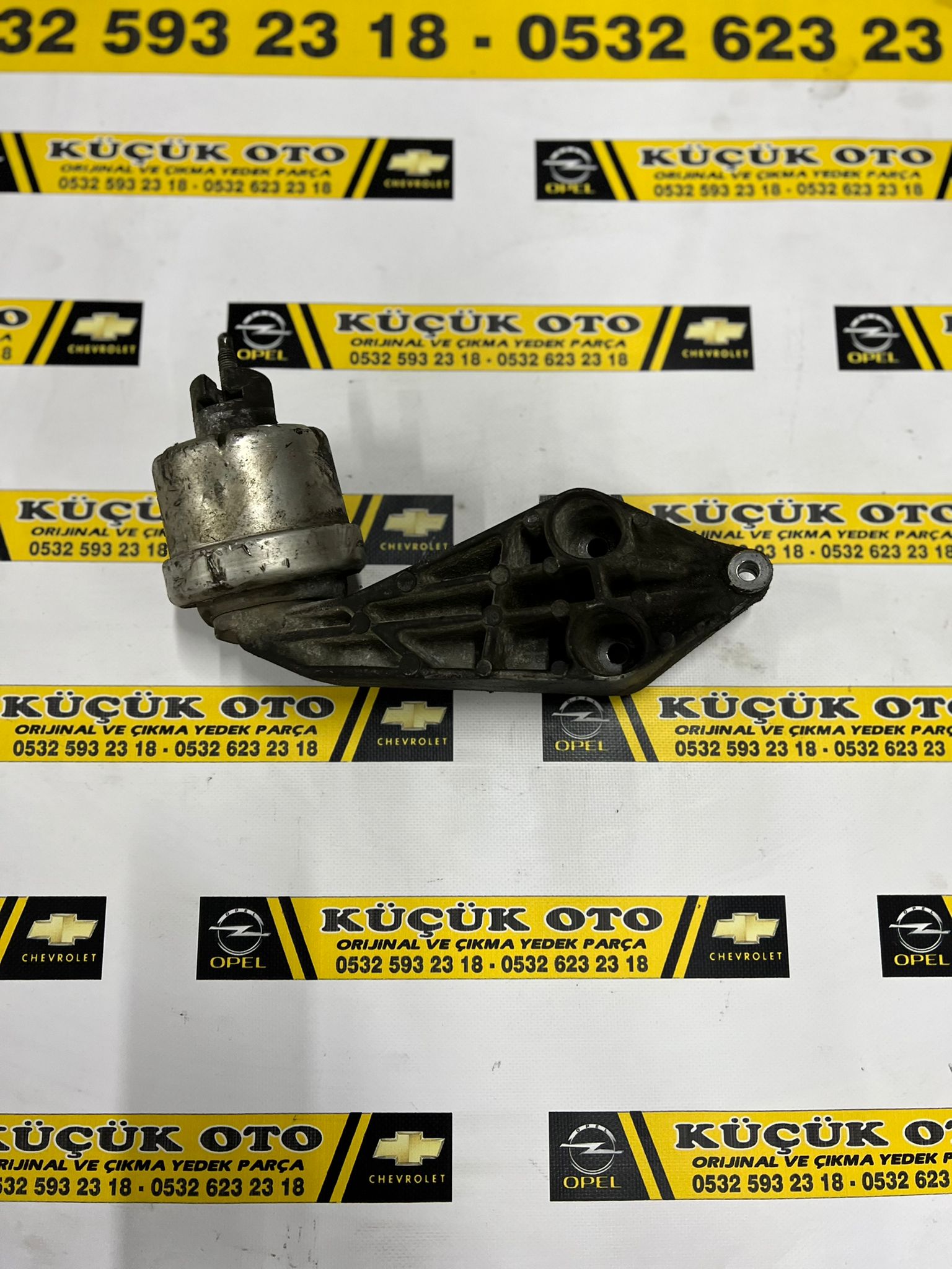 opel-vectra-b-cikma-orijinal-sanzıman-kulagi Opel Vectra B Çıkma Orijinal Şanzıman Kulağı