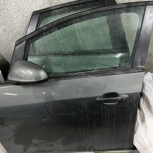 Opel Astra J Çıkma Sol Ön Kapı