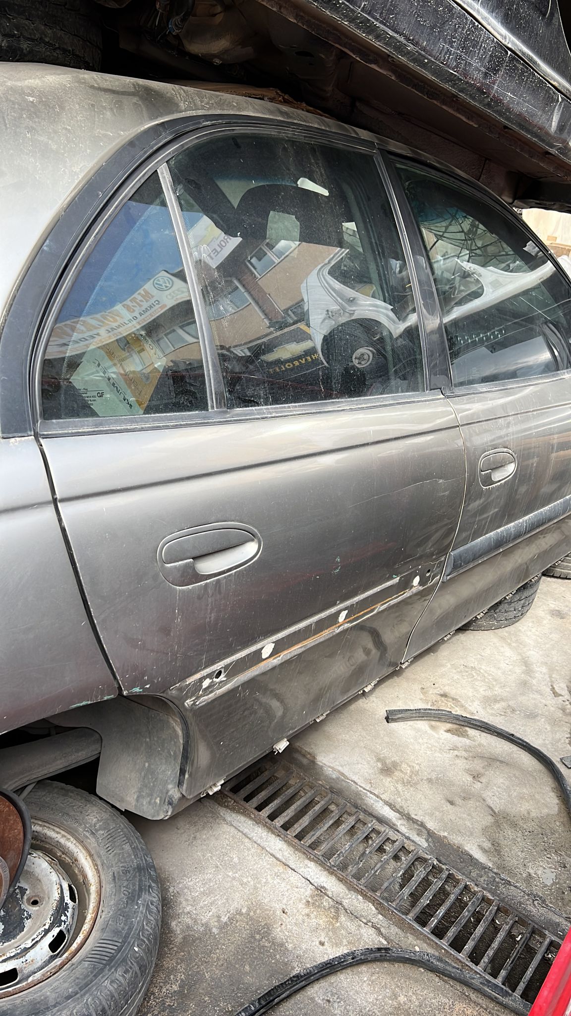 opel-omega-cikma-sag-arka-kapi Opel Omega Çıkma Sağ Arka Kapı